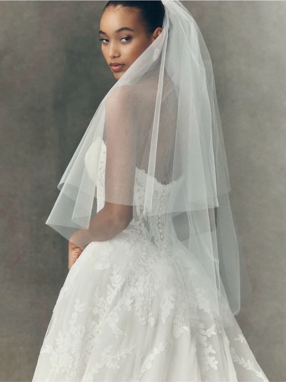 Clean Fingertip Veil w Blusher - Anthropologie Weddings | BHLDN